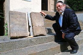 Bestuerzende-Entdeckung-auf-Juedischem-Friedhof_pdaArticleWide Bestuerzende-Entdeckung-auf-Juedischem-Friedhof_pdaArticleWide